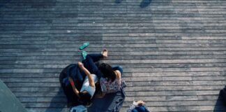 अंतरिम आदेश के उल्लंघन पर आंध्र प्रदेश हाईकोर्ट सख्त; संप… अंतरिम