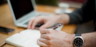 NSA हटने के बाद लेह पहुंचे सोनम वांगचुक : हजारो समर्थकों … NSA