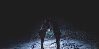 Jammu & Kashmir : सांबा में मकान के बाहर विस्फोट, एनआ… Jammu