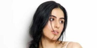 Akshay Kumar’s niece Simar Bhatia lands second film, to star opposite Roshan Mathew: Report |