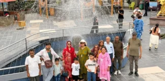नेपाल की आपदा में फंसे अलीगढ़ के सात श्रद्धालु, आठ घंटे बाद हुई बात तो आया चैन