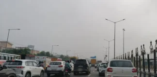DME के डासना एंट्री प्वाइंट और लालकुआं पर लगा जाम, रक्षाबंधन पर गाजियाबाद की सड़कों पर बढ़ा ट्रैफिक