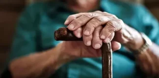 Farrukhabad News: बेटे को खोया, फिर बहू ने घर से निकाला; 5 साल तक दर-दर भटकते रहे बुजुर्ग ससुर, अब मिला इंसाफ