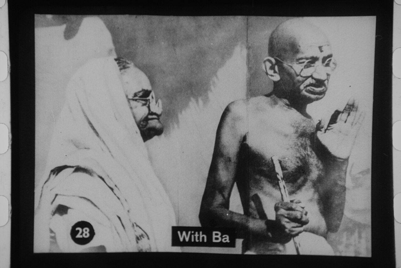 भारत छोड़ो आंदोलन 1942 — महात्मा गांधी