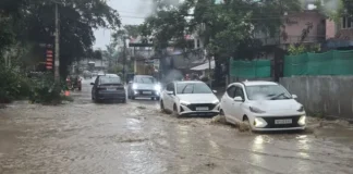 Himachal Weather 25th August: हिमाचल के तीन जिलों में भारी वर्षा की चेतावनी, 3 घंटे बरसेगी आफत