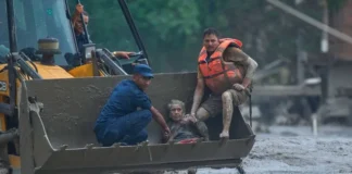 नेपाल बाढ़ का चीन कनेक्शन: 133 भारतीयों समेत 750 से ज्यादा लोग लापता, तस्वीरों में देखें तबाही का मंजर