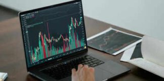 Sensex, Nifty rebound after 2-day losing streak, IT gains