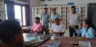 नेपाल त्रासदी: थम नहीं रहे बाढ़ से तबाही के निशान, कुशीनगर में बहकर आ रहे शव और सामान
