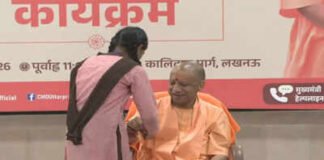 Yogi Adityanath participates in Snehbandhan programme on Raksha Bandhan | India News