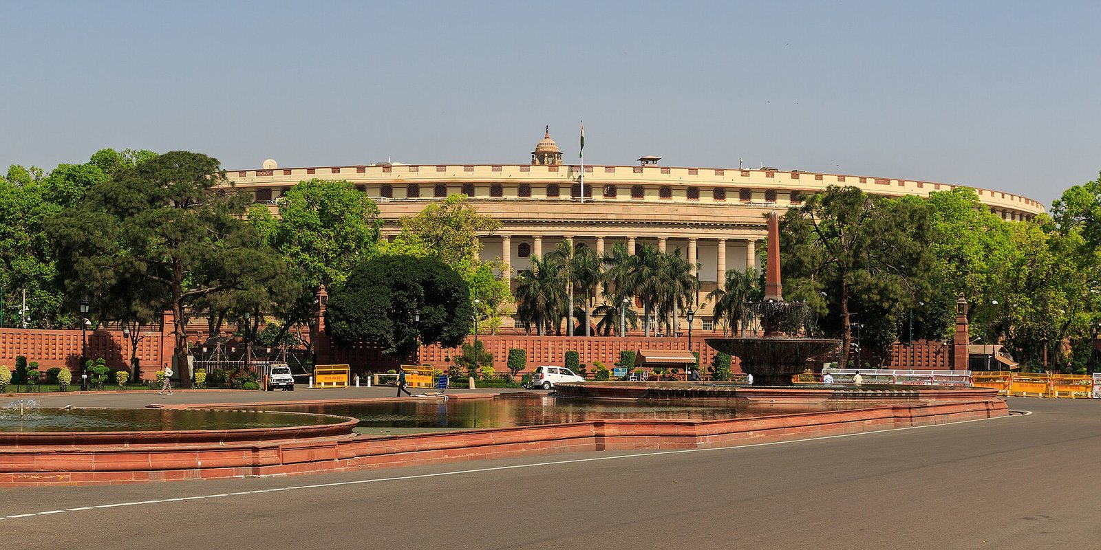 बिल कानून कैसे बनता