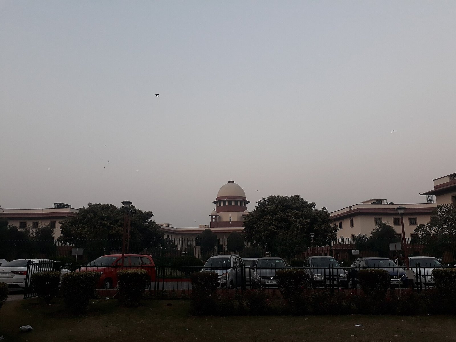 सुप्रीम कोर्ट हाई कोर्ट