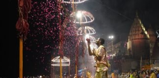 पीएम मोदी की वाराणसी यात्रा: एयर शो, रोडशो और महिला सशक्तिकरण पर जोर वाराणसी यात्रा